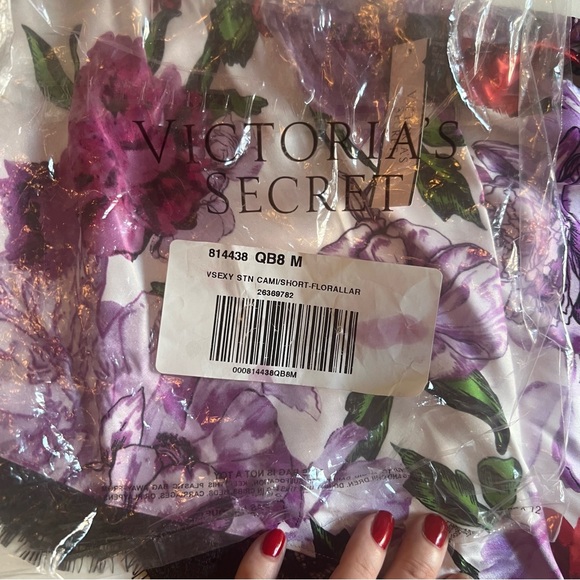 Victoria's Secret White Rose Floral Stretch Satin Lace Back Cami Set *NWT* - Picture 5 of 10